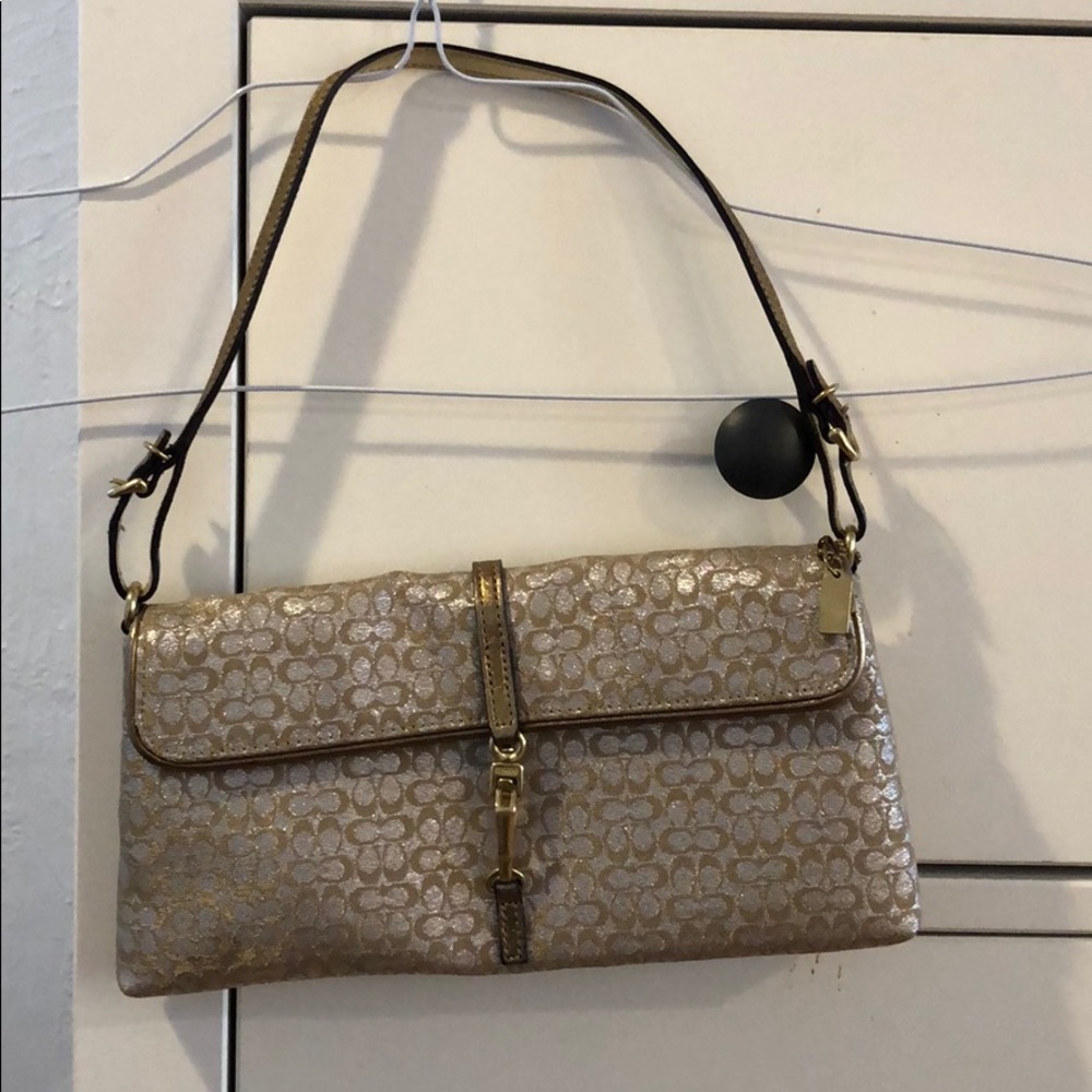 Coach shoulder bag clutch
